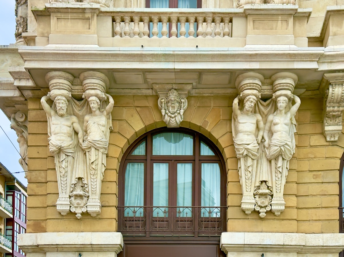 Arriaga theater detail