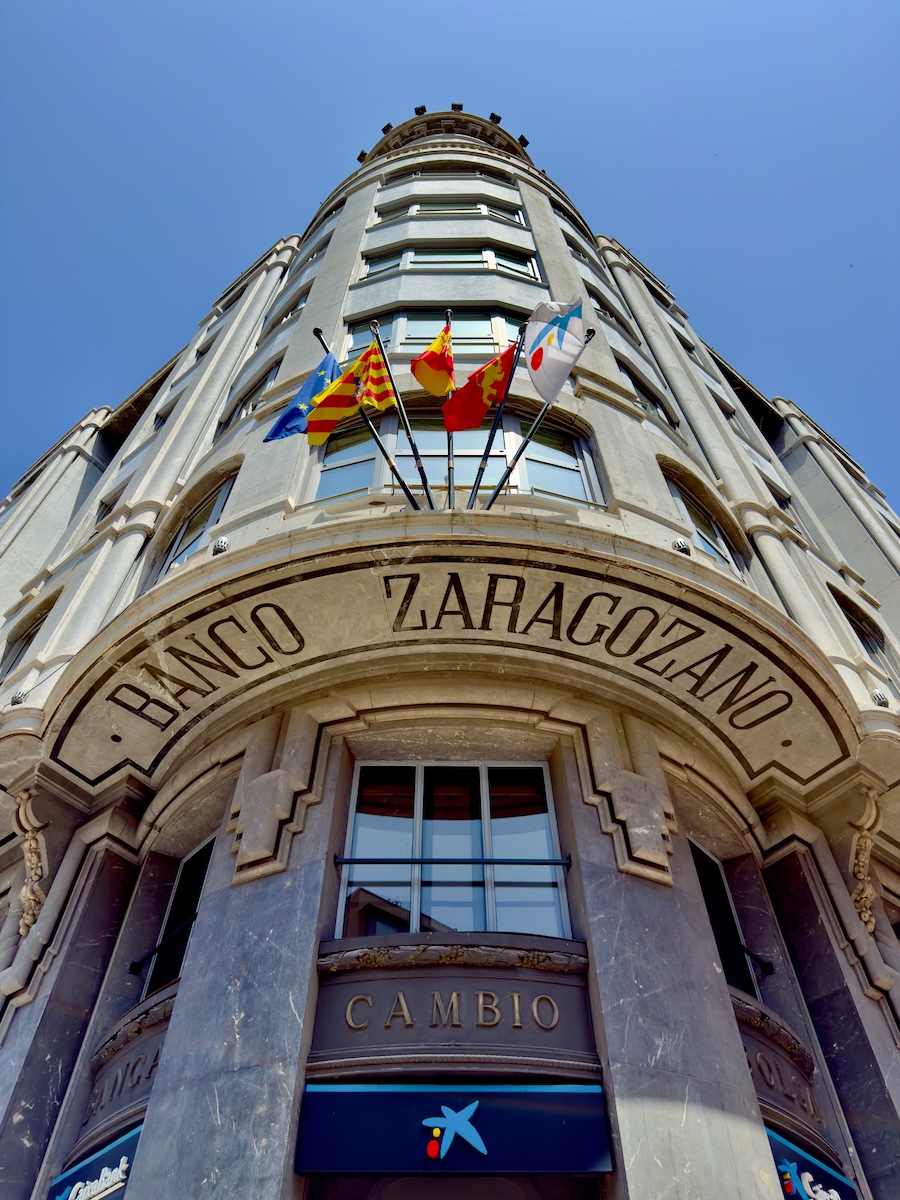 Banco Zaragoza building