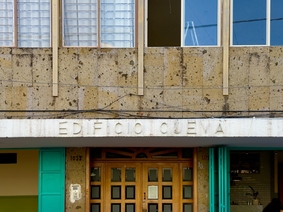 Edificio Cueva