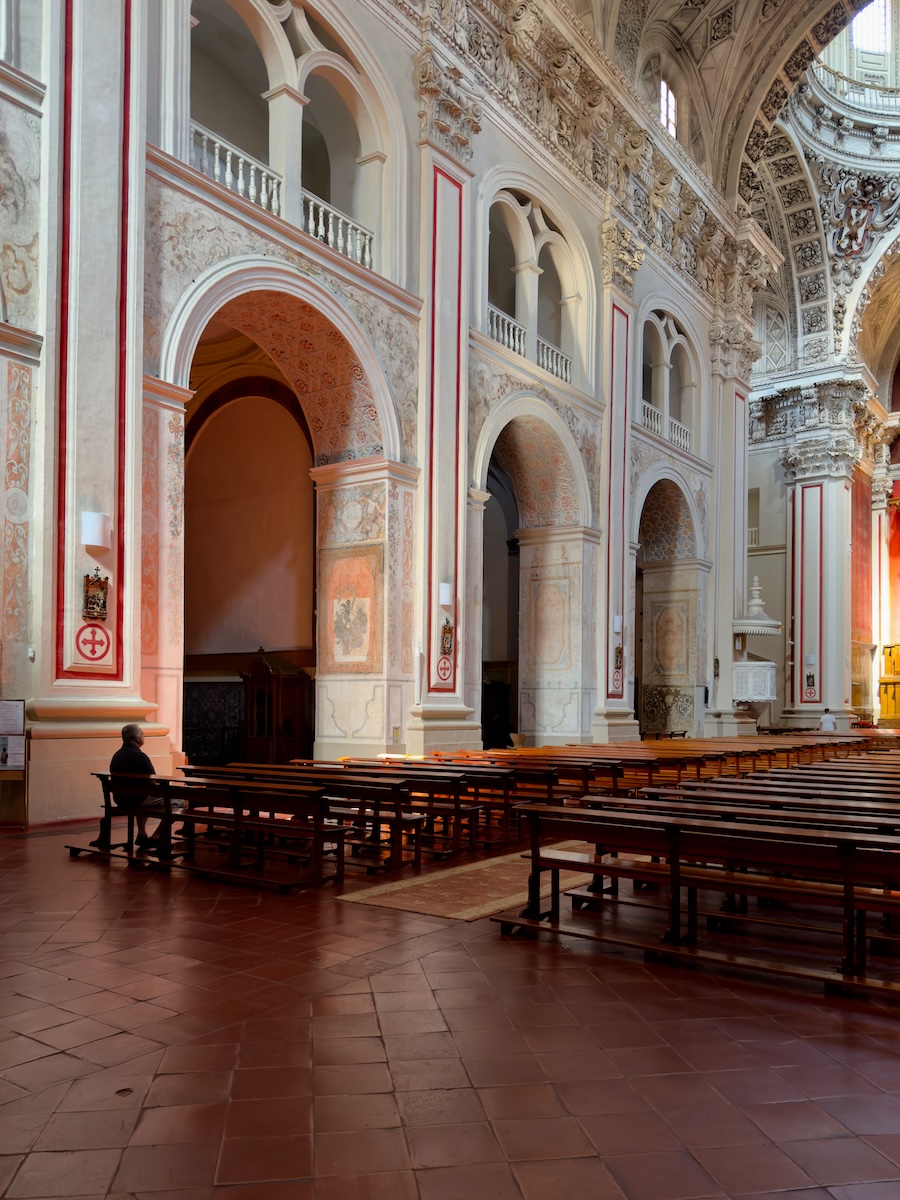 Inside Parroquía de Santiago el Mayor