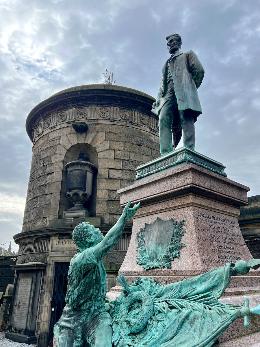Abraham Lincoln Monument, Old Calton Cemetery