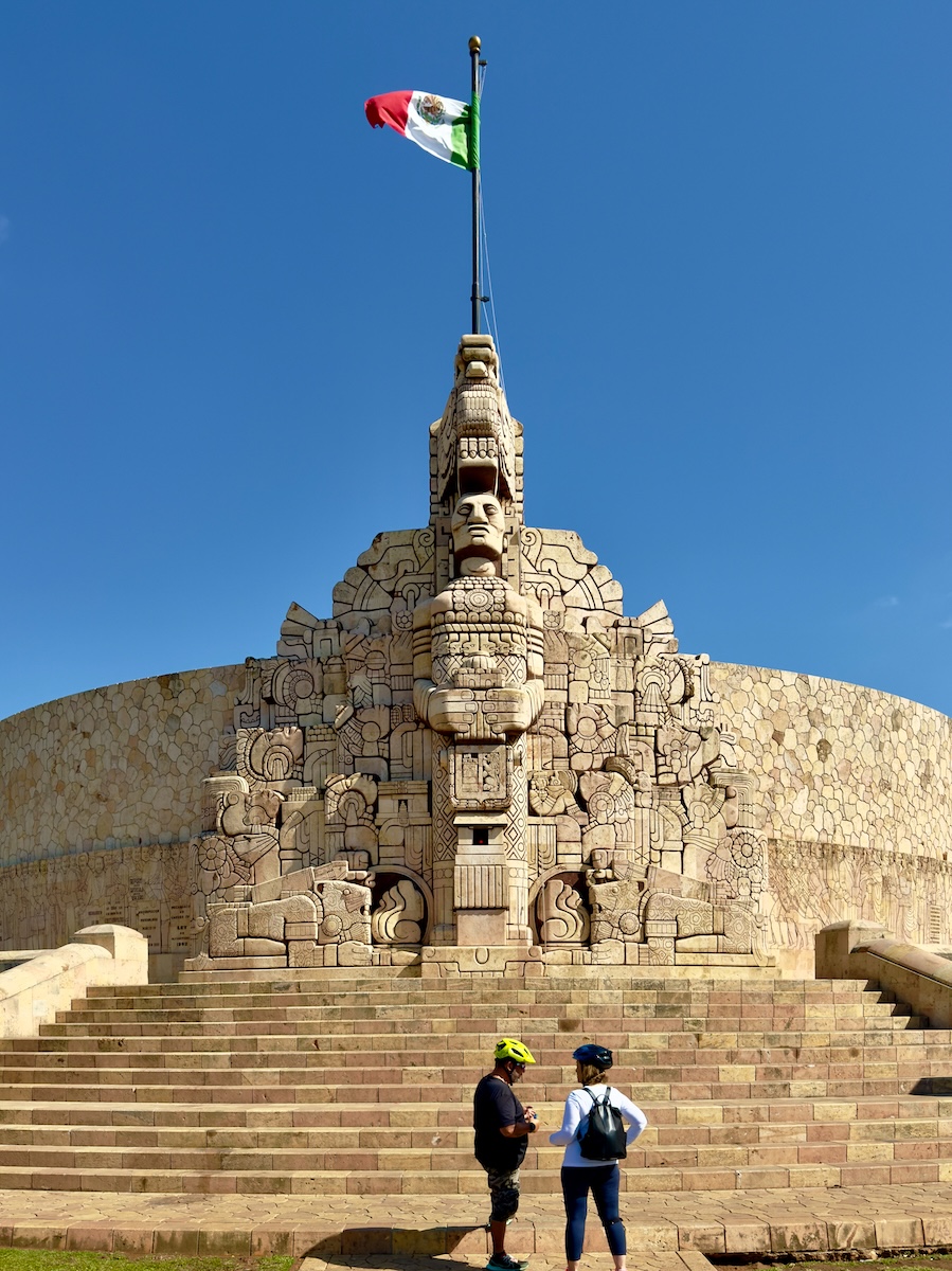 Monumento a la Patria