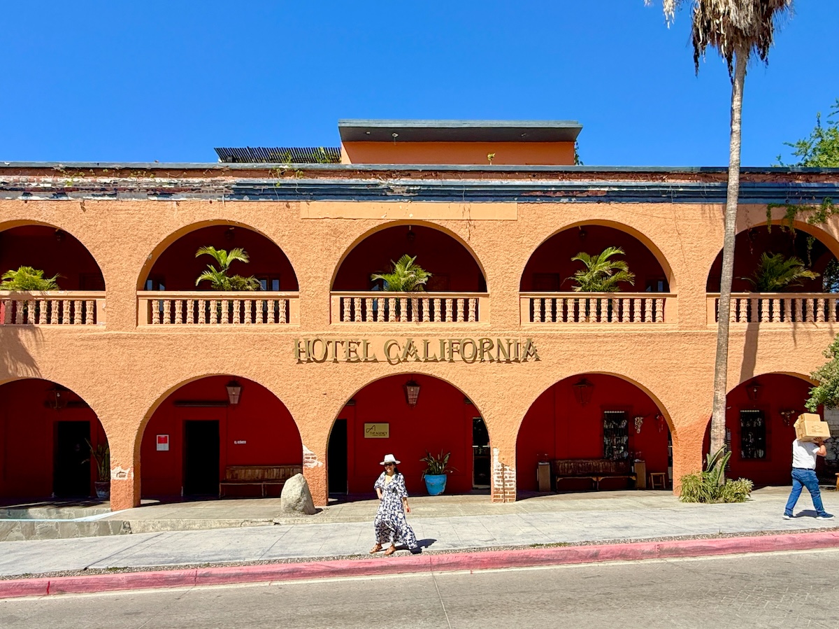 Hotel California, Todos Santos