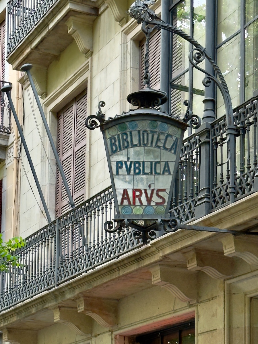 At the Biblioteca Pública Arús
