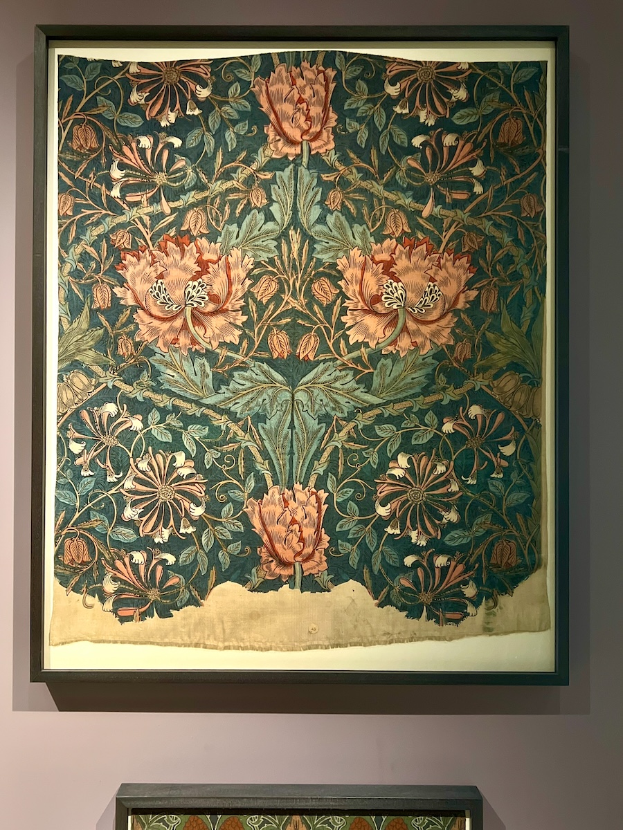 Honeysuckle, William Morris (1876)
