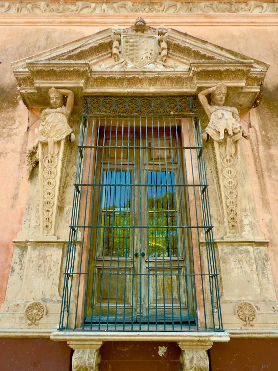 Balcony as Casa Montejo