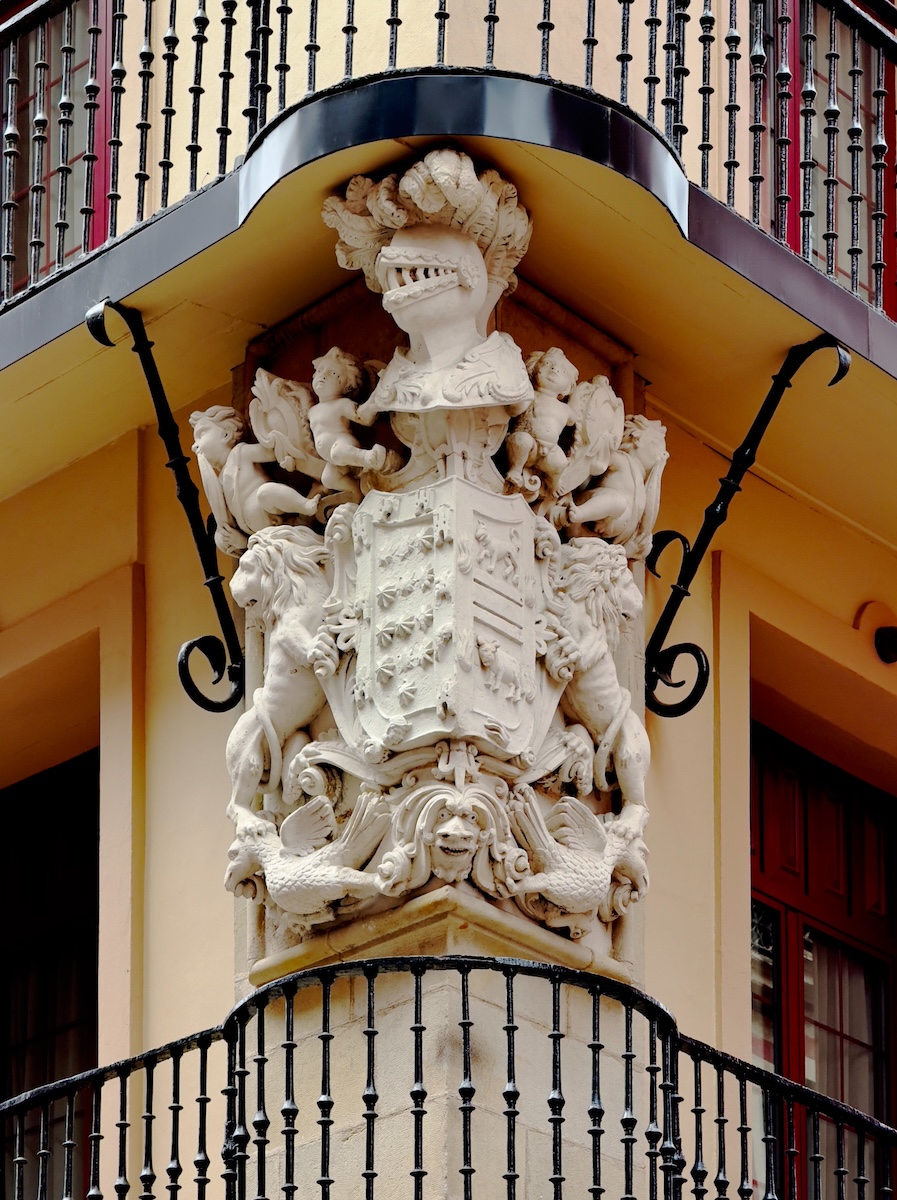 Corner detail