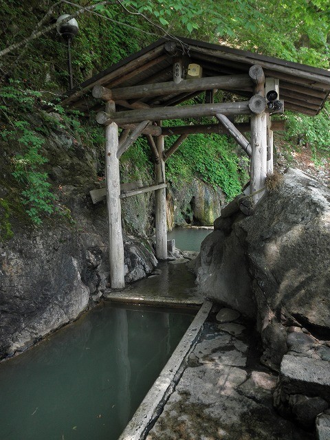 岩の湯　野天風呂