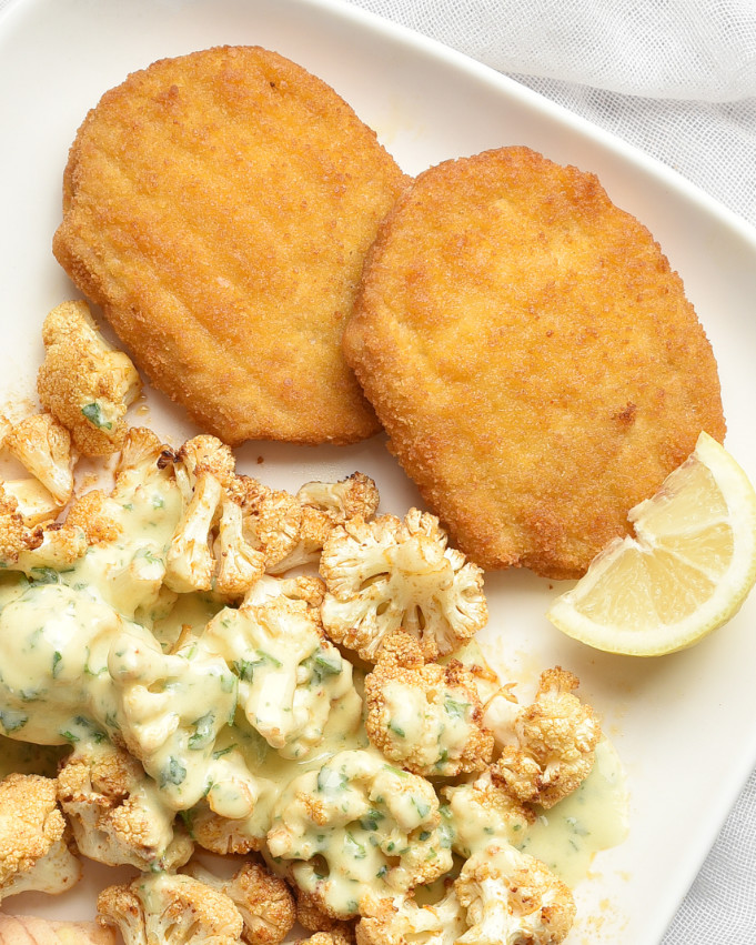 Schnitzel mit geröstetem Blumenkohl und Honig Senf Soße aus dem Airfryer und Thermomix
