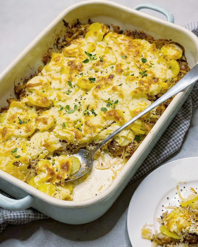 Kraut Hack Auflauf mit Kartoffeln, entweder mit Krautsalat oder mit Sauerkraut, vegetarisch und vegan machbar