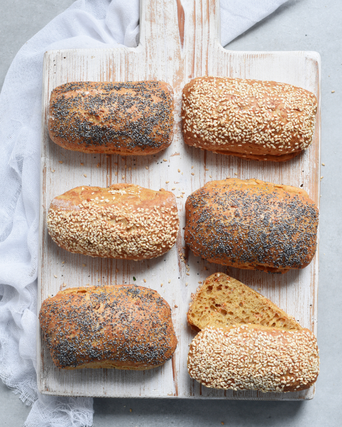 Rezept für Mohnbrötchen bzw. Sesambrötchen mit Möhren Thermomix wenig Hefe über Nacht