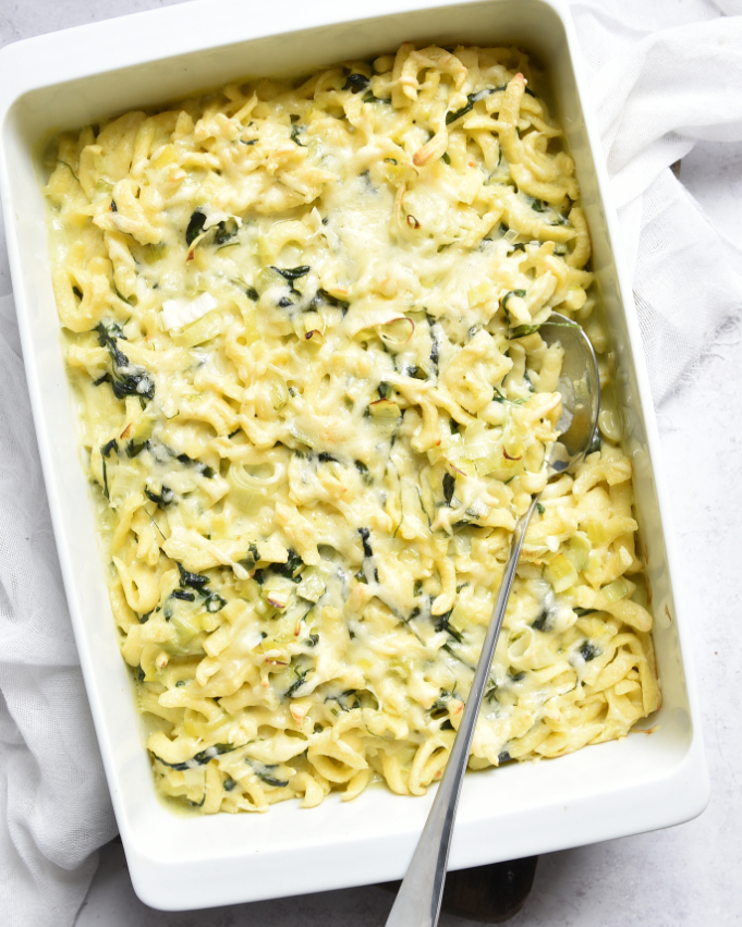 Spätzleauflauf mit Lauch und Spinat ohne Fixtüte, Soße aus dem Thermomix, Auflauf im Backofen oder Airfryer gebacken, auch Meal Prep tauglich