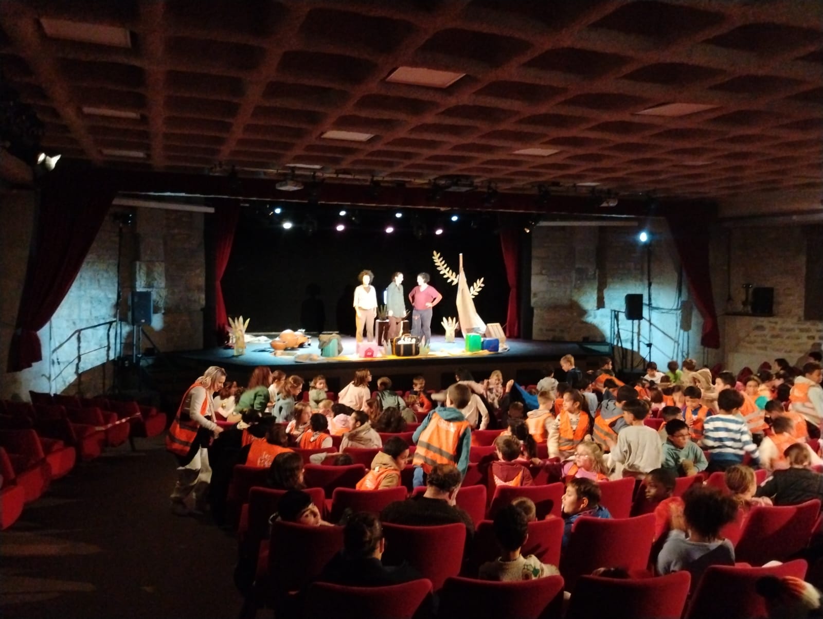 La Compagnie Zakoté célèbre les Droits de l’Enfant au Petit Kursaal