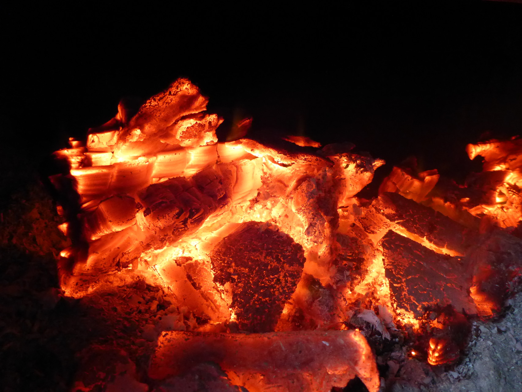 Neues Feuer braucht das Land