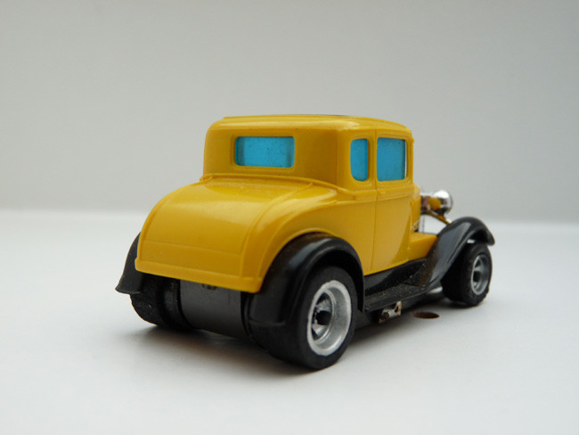 AURORA AFX 1930 Ford Coupe Model "A" gelb / schwarz