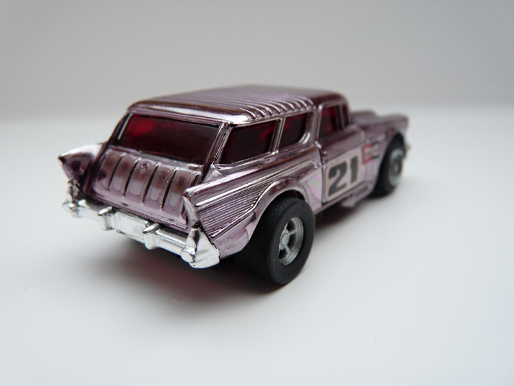 AURORA AFX '57 Chevy Nomad purple chrome #21/silberne side pipes