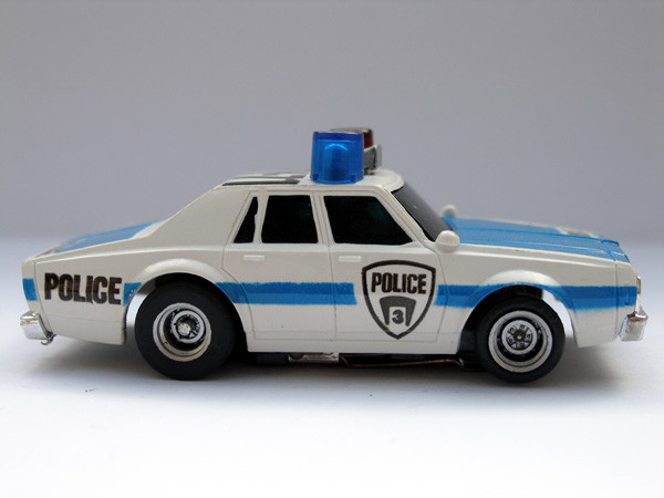 AURORA AFX Chevy Police weiß/blau