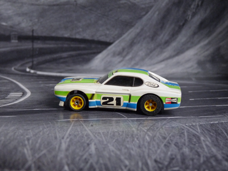 AURORA AFX Ford Capri RS 2600 weiß/grün/blau #21 "European Version 1"