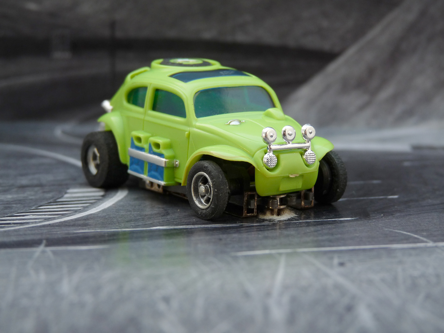 AURORA AFX Baja Bug