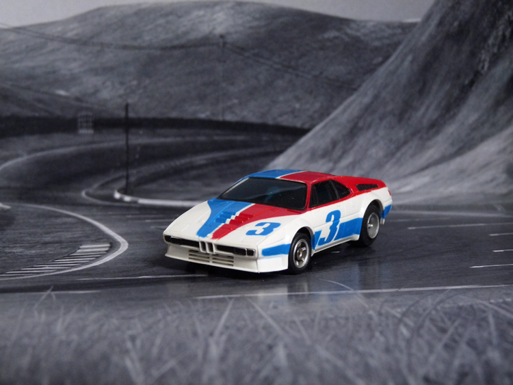 AURORA AFX BMW M1 weiß/blau/rot #3