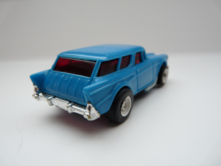 AURORA AFX '57 Chevy Nomad blau/weiße side pipes