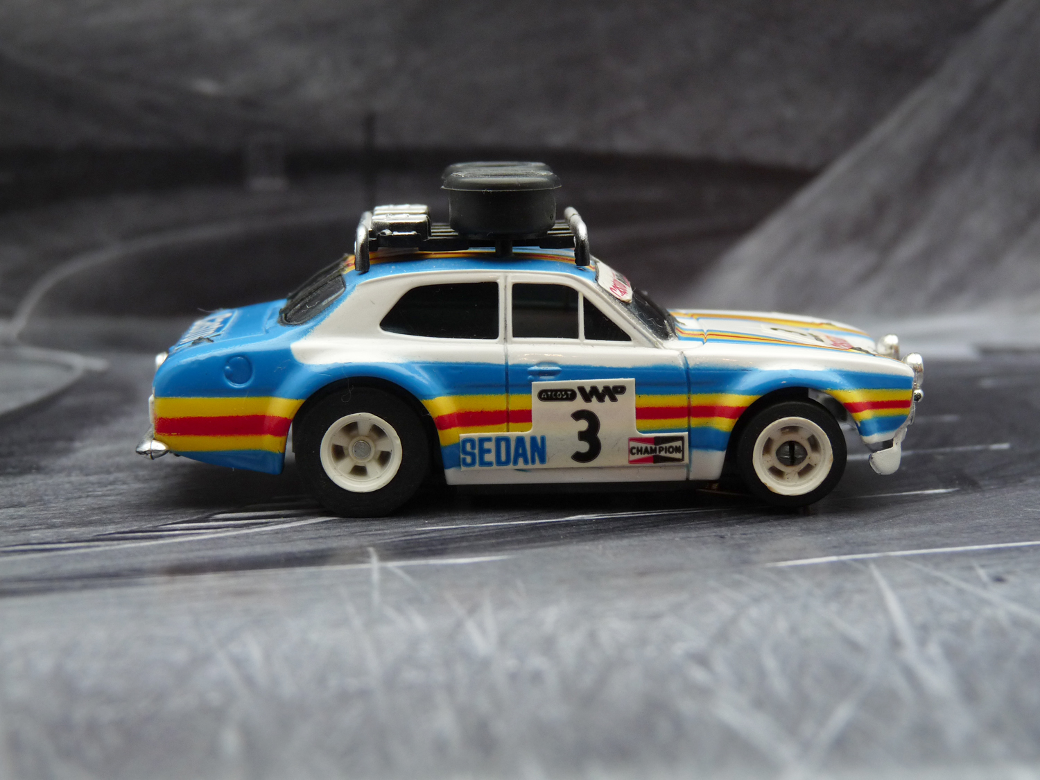 AURORA AFX Ford Escort Rallye Castrol