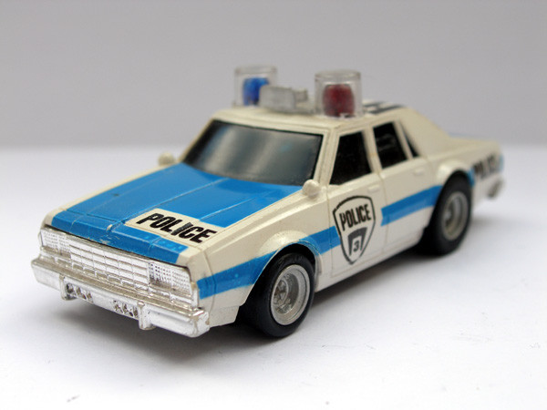 AURORA AFX Chevy Police weiß/blau