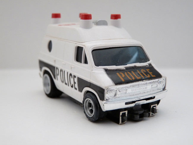 AURORA AFX Dodge Van Police weiß / schwarz #1946