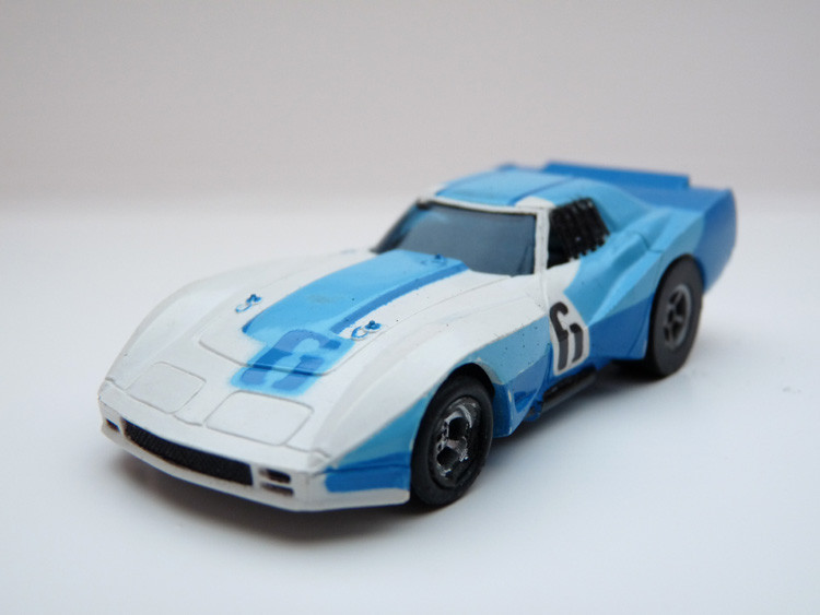 AURORA AFX Corvette GT weiß/blau/hellblau #6