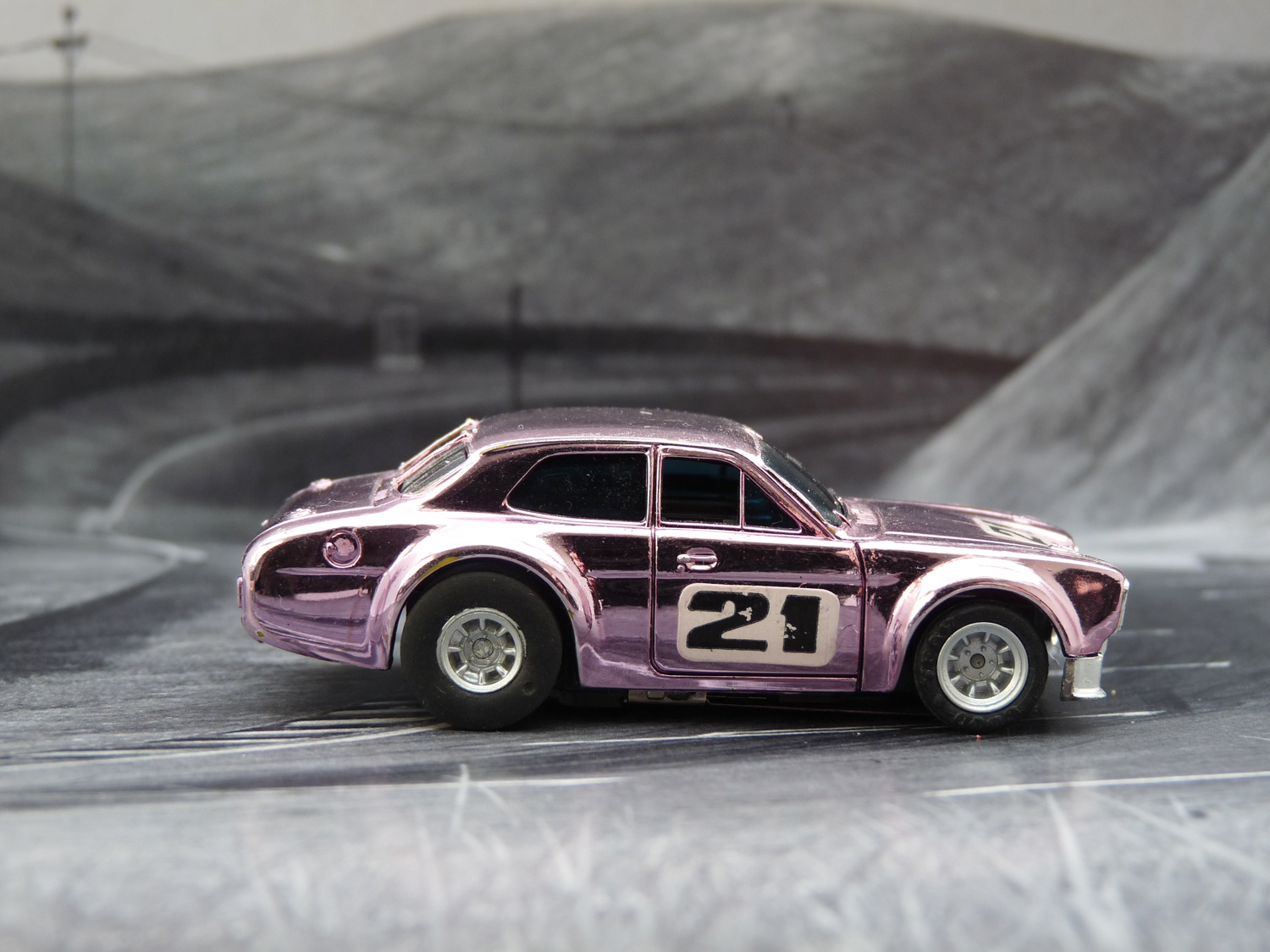 AURORA AFX Ford Escort chrome light purple #21