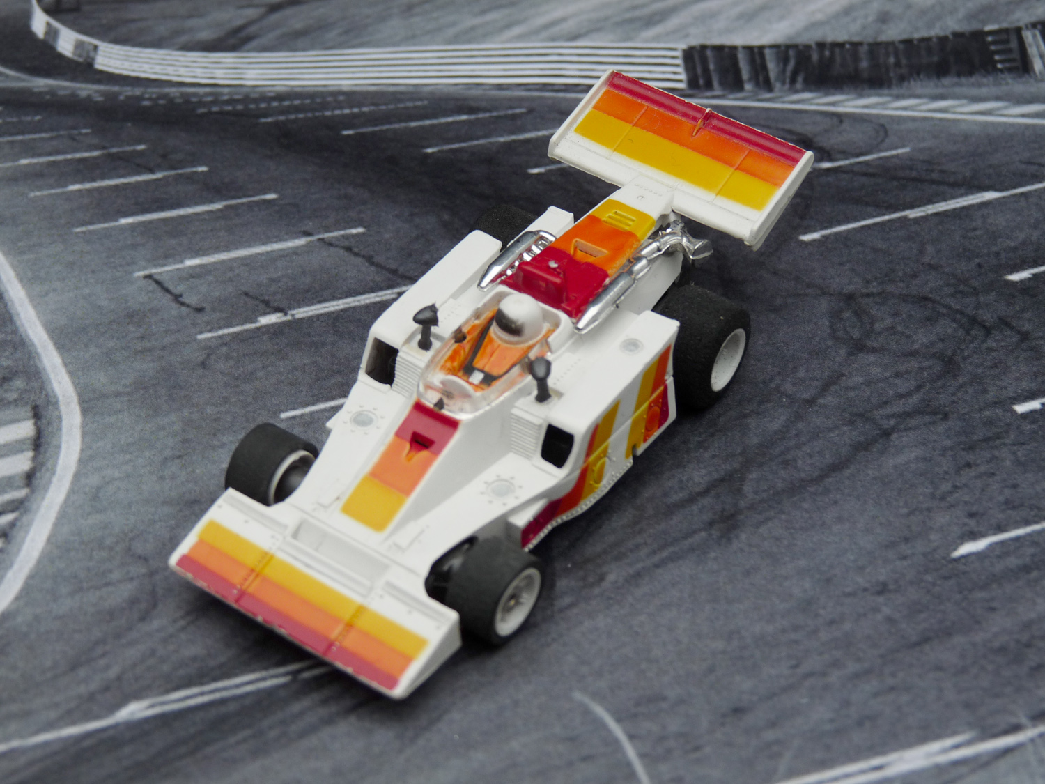 AURORA AFX G-Plus Indy Special weiß/rot/gelb