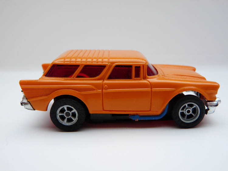 AURORA AFX Chevy '57 Nomad orange/blaue side pipes