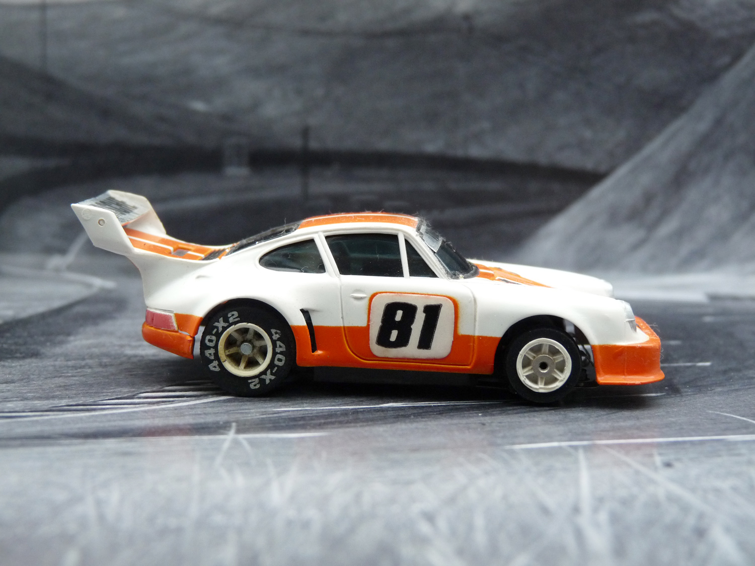 AURORA AFX Porsche 934 RSR weiß  / orange #81