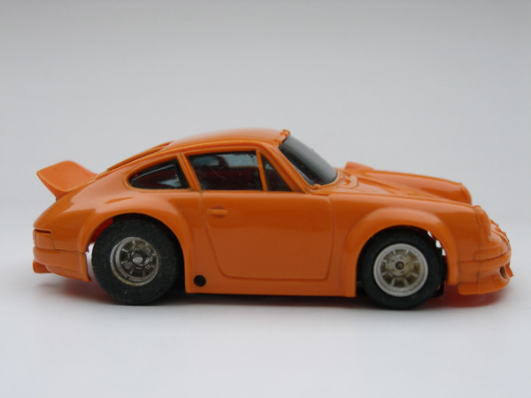 Porsche Carrera orange