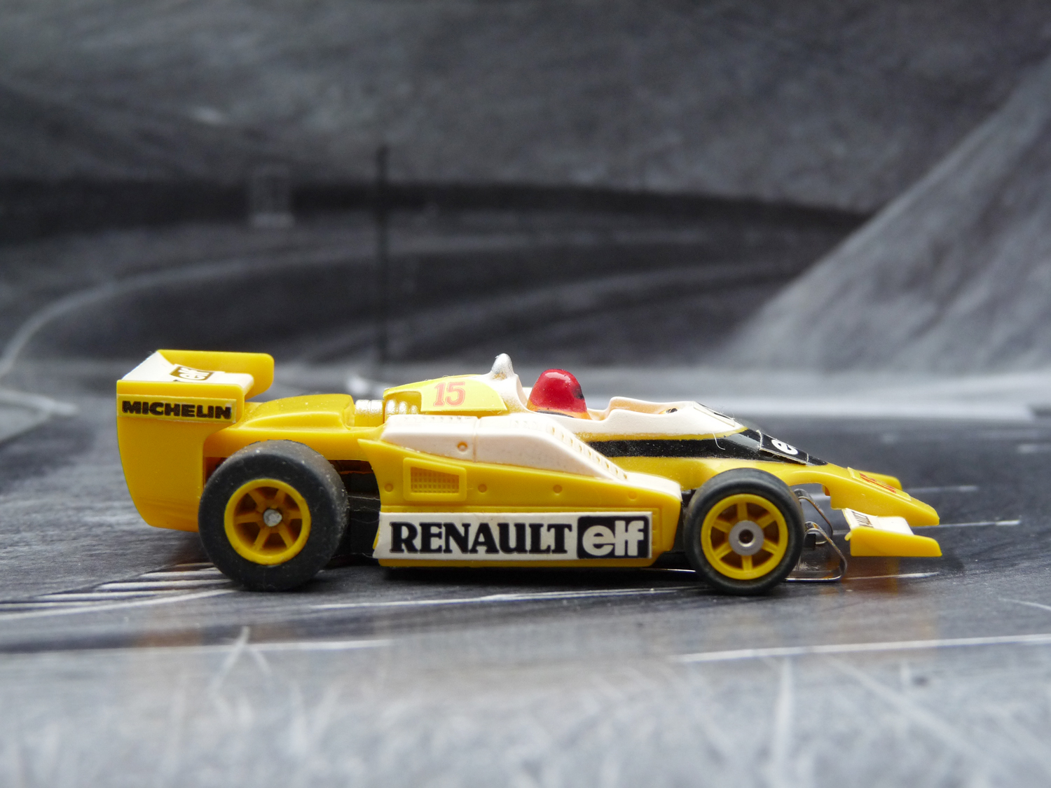 AURORA AFX G-Plus Renault elf Formel 1