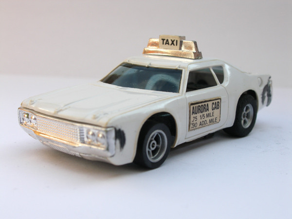 AURORA AFX Matador Taxi weiß