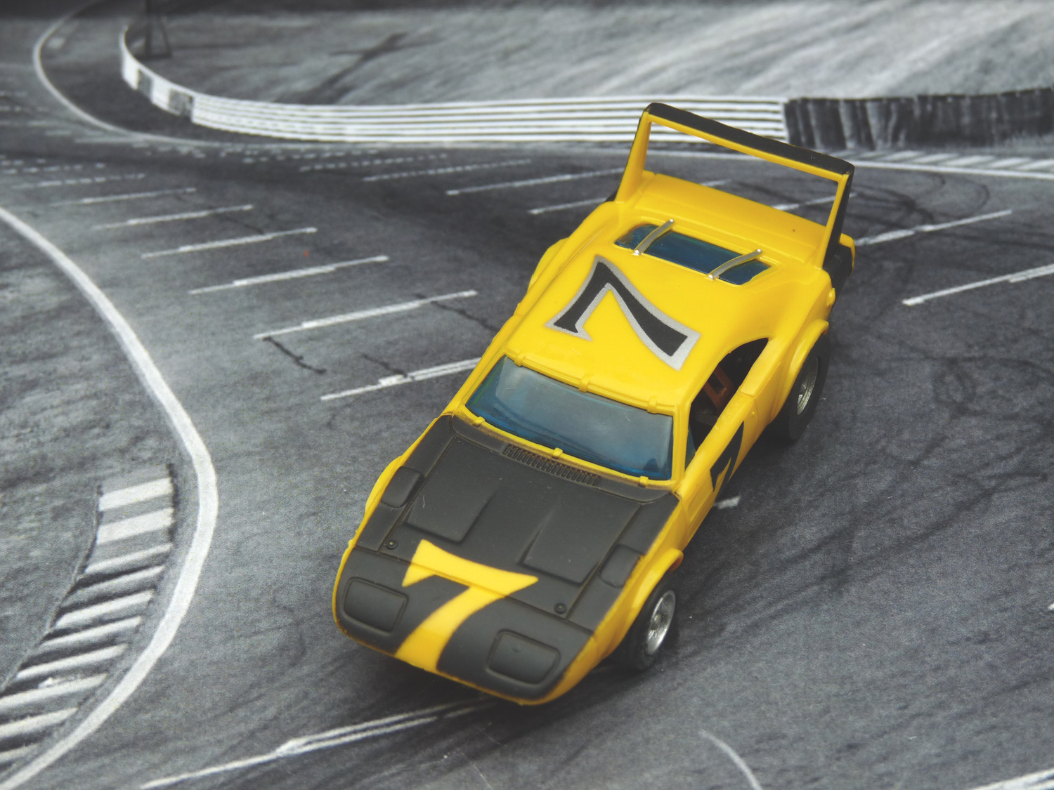 AURORA AFX Daytona Charger gelb/schwarz