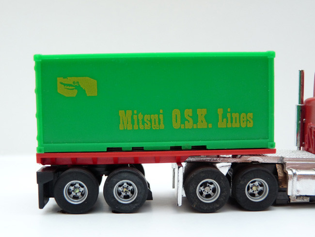 AURORA AFX '20 Flatbed w. green Container Mitsui O.S.K. Lines