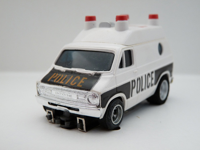 AURORA AFX Dodge Van Police weiß / schwarz #1946