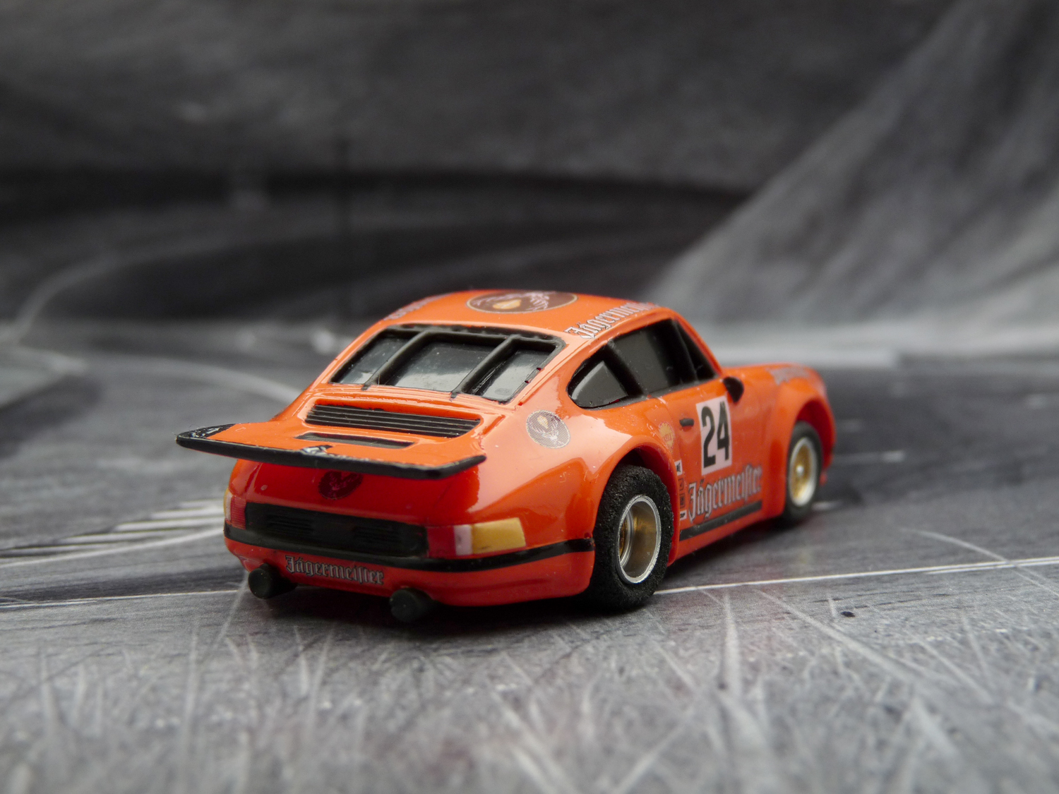 AURORA AFX Porsche 934 RSR Team Jägermeister #24