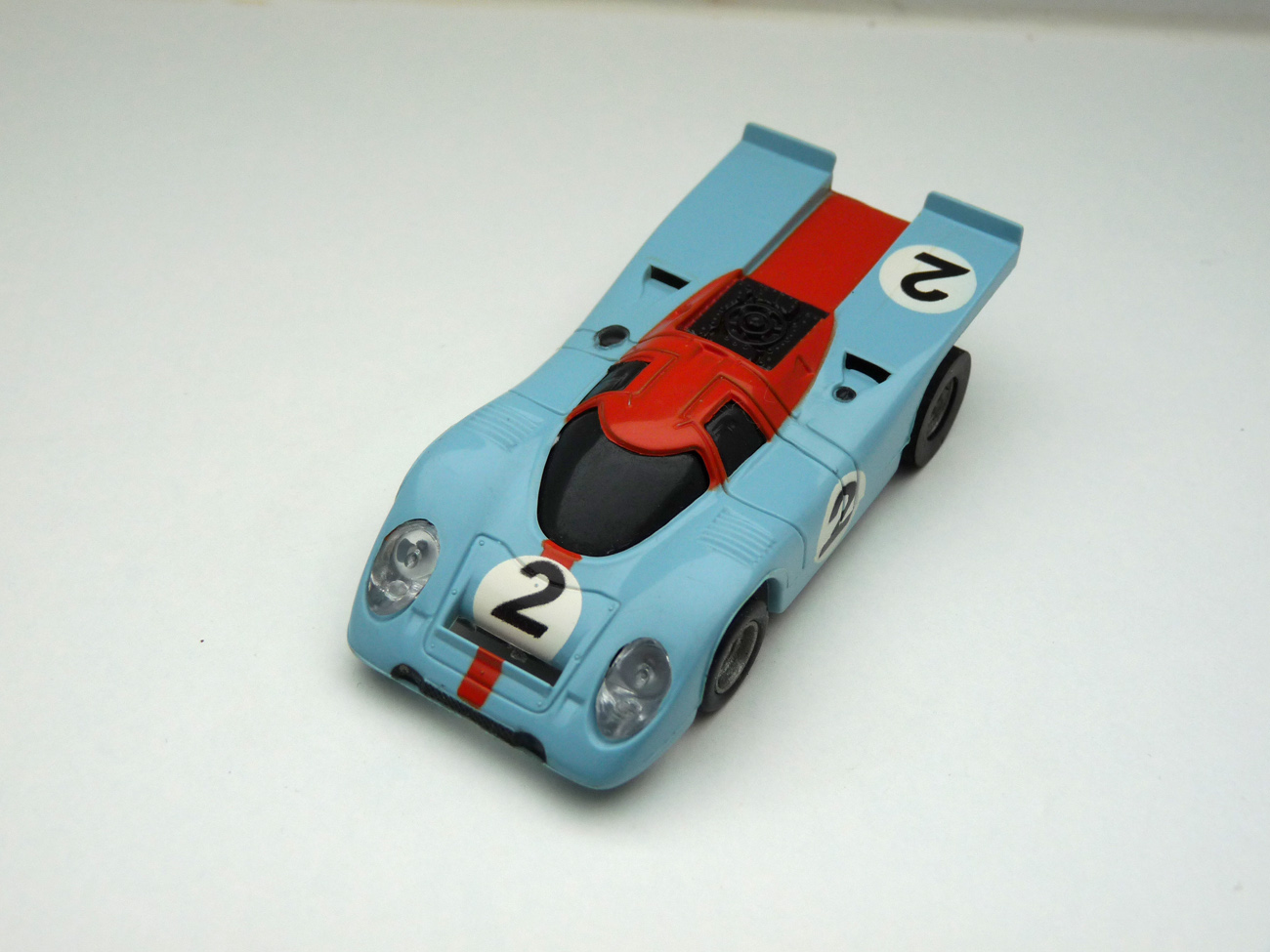 AURORA AFX Porsche 917 hellblau/orange "Gulf" #2 - schwarze Scheibe