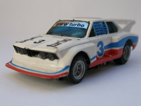 AURORA AFX BMW 320 Turbo weiß/blau/rot