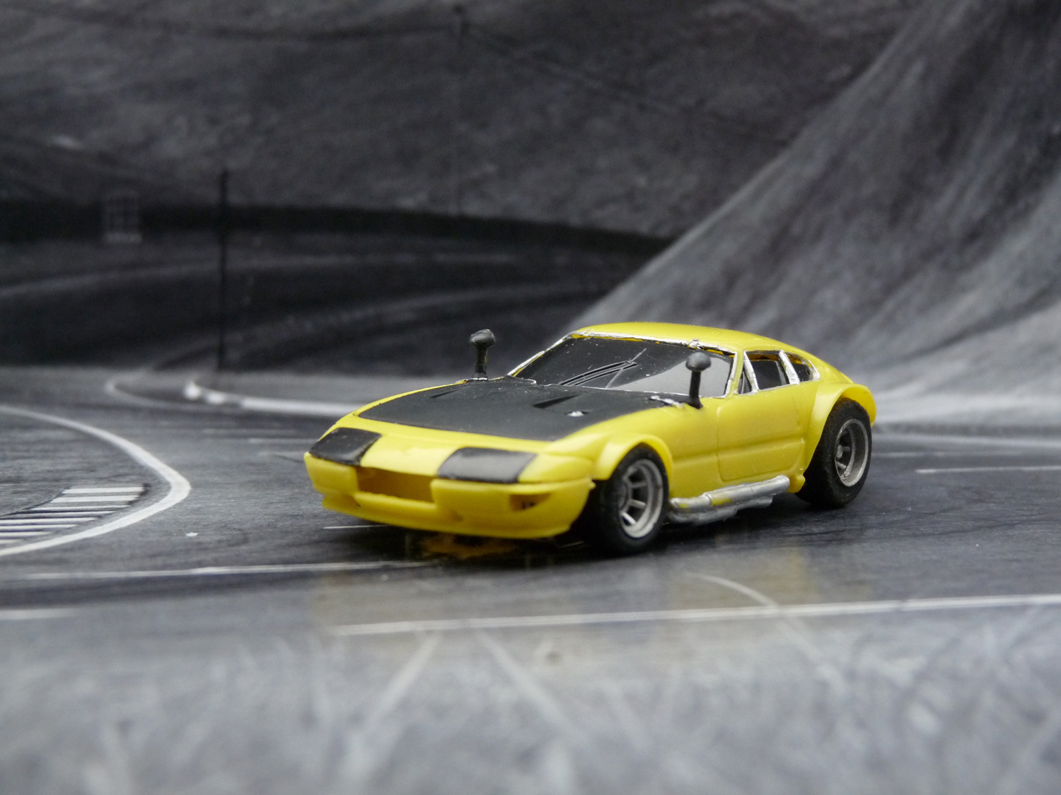 AURORA AFX Ferrari Daytona gelb/schwarz