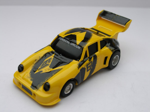 Porsche 934 RSR Uncru #61 gelb