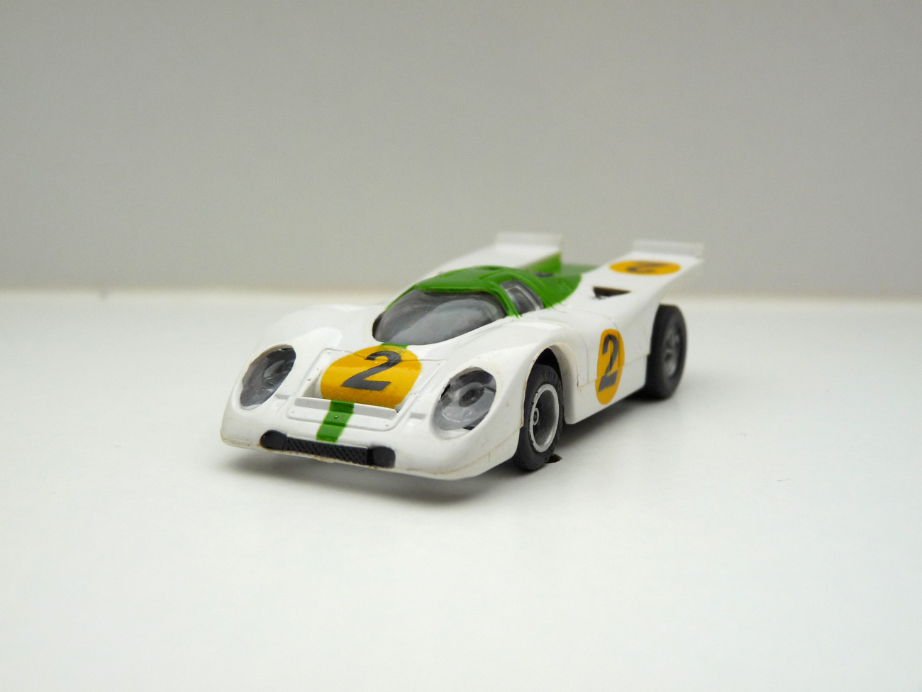 AURORA AFX Porsche 917 weiß/grün #2, klare Scheibe - offene Haube