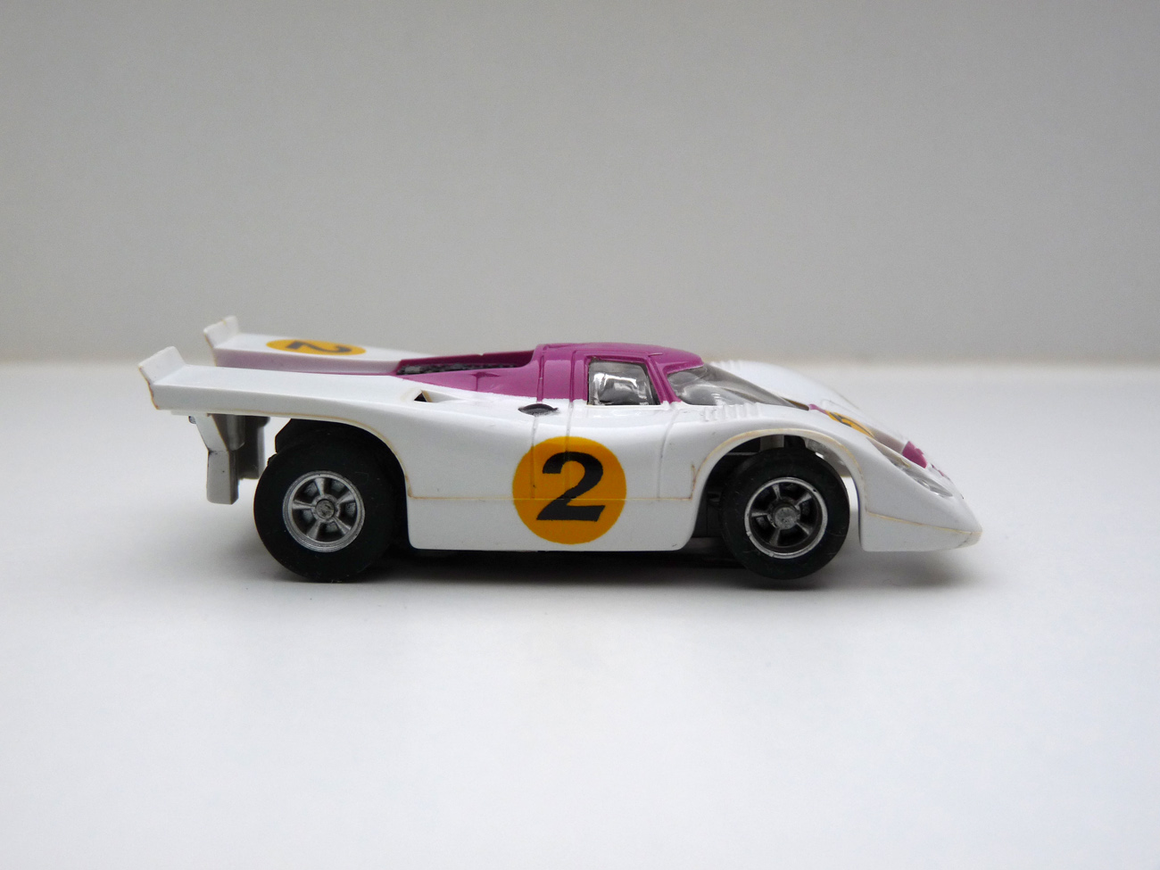 AURORA AFX Porsche 917 weiß/lila