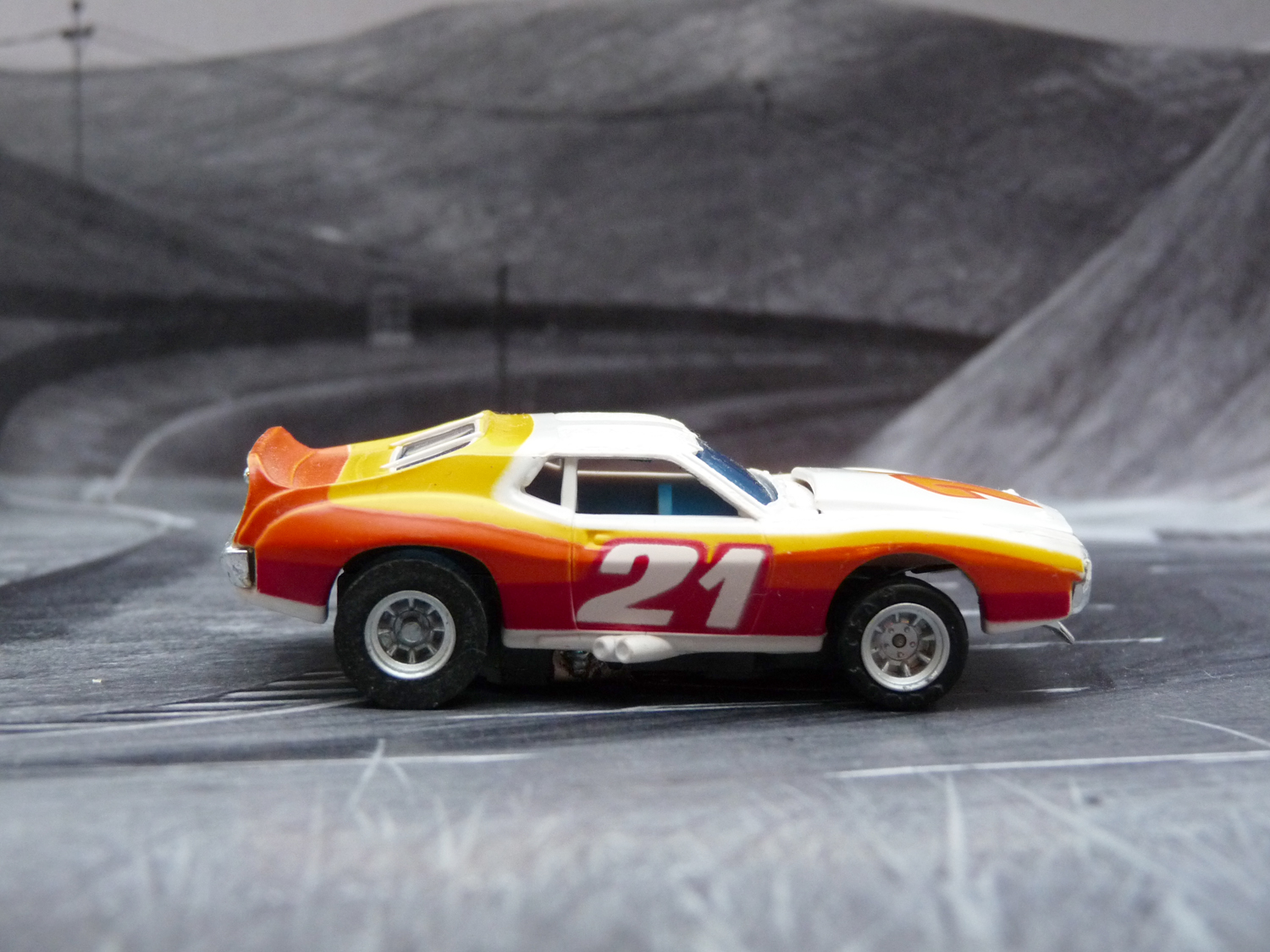 AURORA AFX Javelin Trans AM weiß/gelb/orange #21