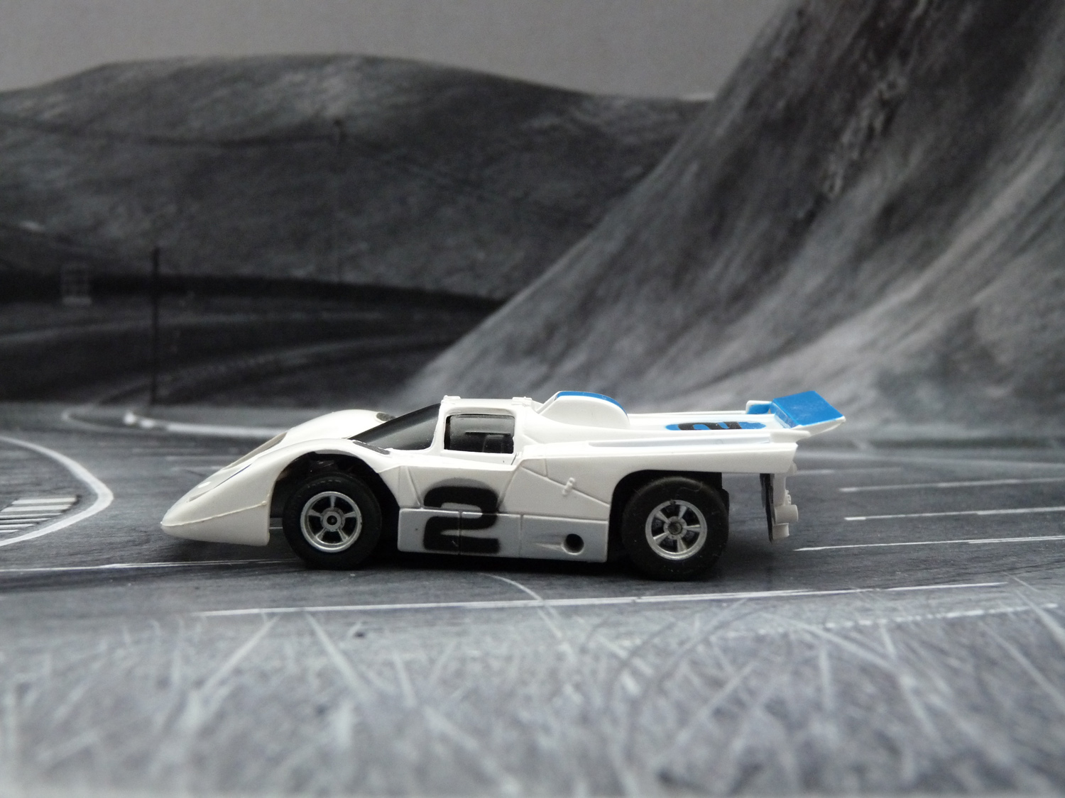 AURORA AFX Ferrari 512M weiß/blau/silber #2