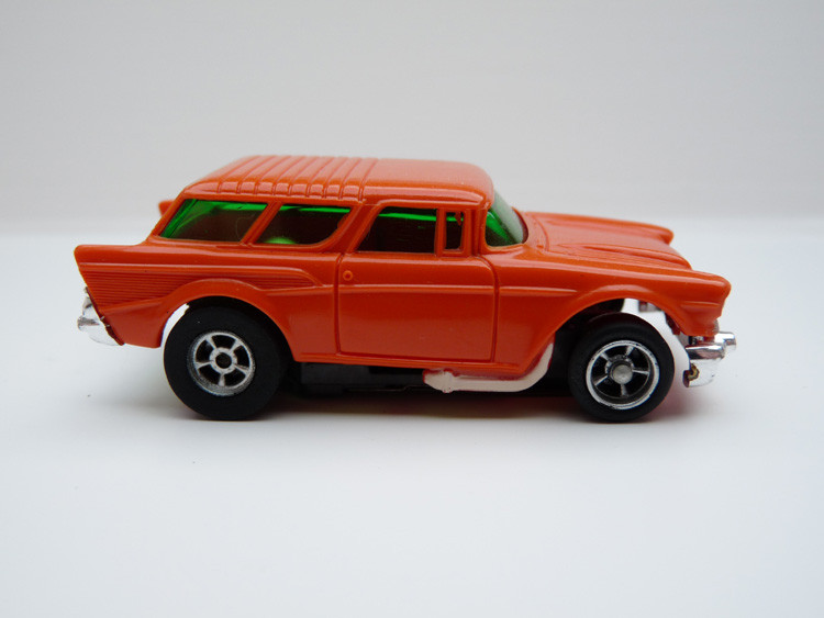 AURORA AFX '57 Chevy Nomad orange/weiße side pipes