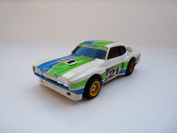 AURORA AFX Ford Capri RS 2600 weiß/grün/blau #21 "European Version"